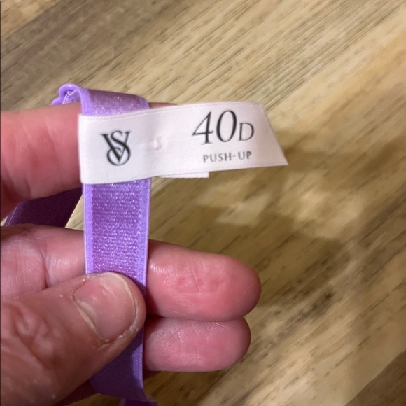 Victoria's Secret Women Very Sexy Shine Cradle Push-Up Bra Size 40D Purple - Picture 2 of 6